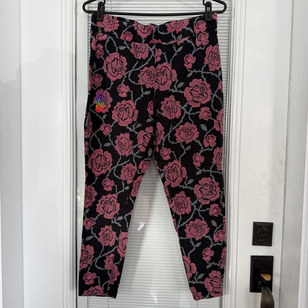 Size 2 Torrid Printed leggings